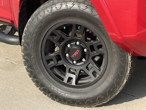 Used 2023 Toyota 4Runner SR5 AWD/4WD image 8