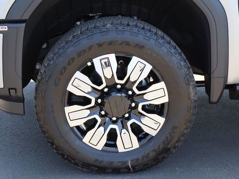 New 2026 GMC Sierra 2500 Denali w/ Denali Reserve Package AWD/4WD image 26