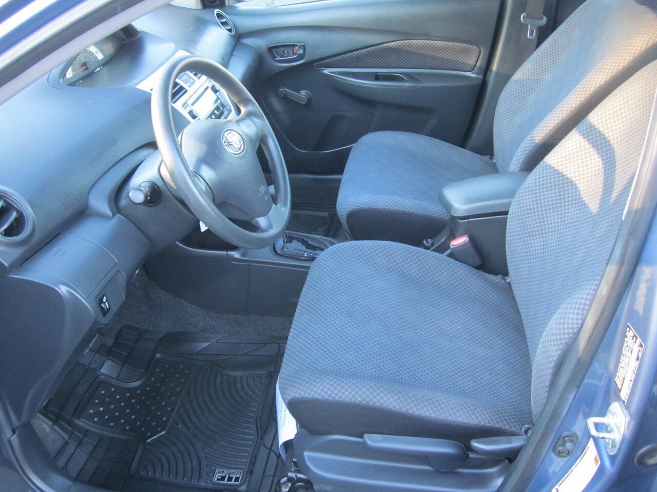 Used 2007 Toyota Yaris S FWD image 10