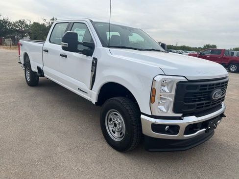 New 2026 Ford F250 XL w/ FX4 Off-Road Package image 1