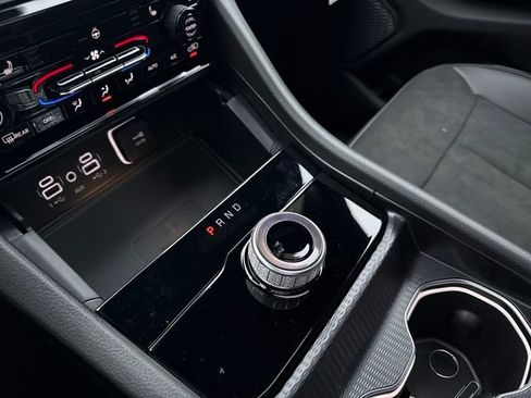 New 2025 Jeep Grand Cherokee L Altitude image 27