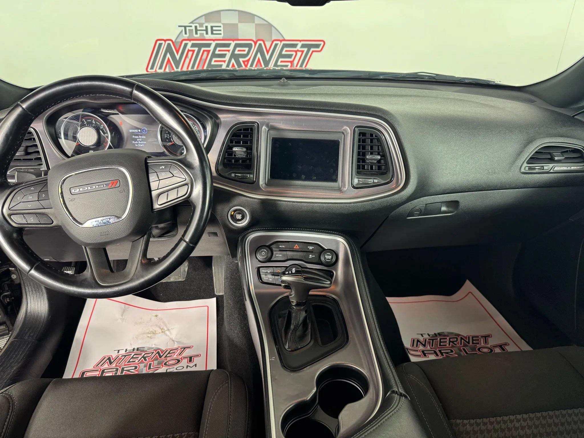 Used 2021 Dodge Challenger SXT AWD/4WD image 11