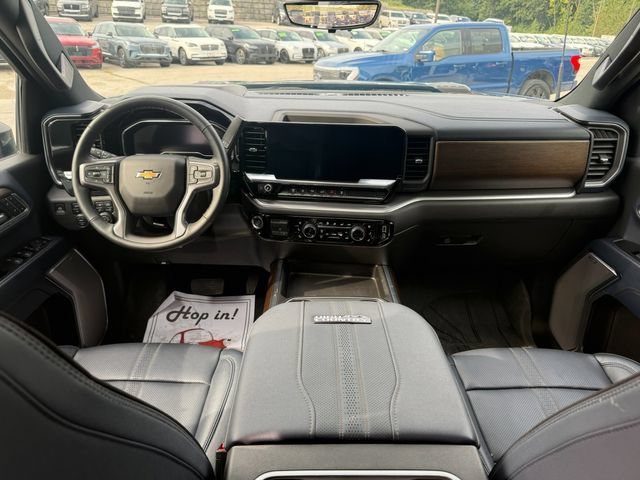Used 2024 Chevrolet Silverado 2500 High Country w/ High Country Premium Package AWD/4WD image 16