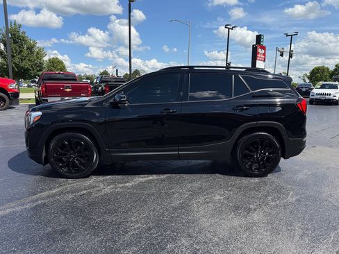 Used 2019 GMC Terrain SLE w/ Driver Convenience Package FWD image 4