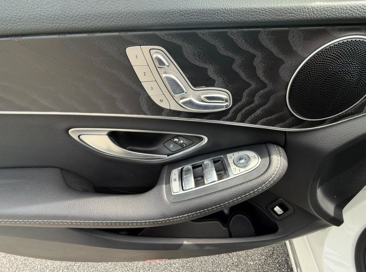 Used 2017 Mercedes-Benz C 300 Sedan image 10