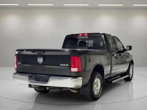 Used 2017 RAM 1500 Classic SLT image 3