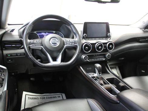 Used 2020 Nissan Sentra SR w/ Premium Package image 7