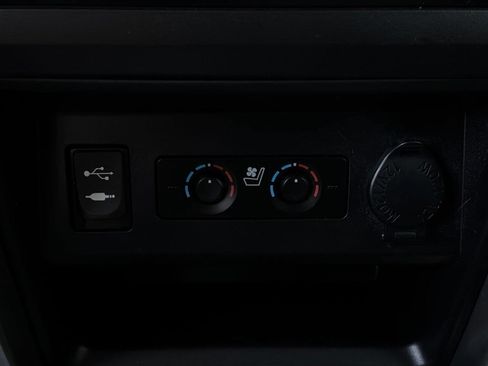 Used 2015 Toyota 4Runner Limited AWD/4WD image 26