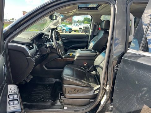 Used 2015 Chevrolet Suburban LT w/ Luxury Package AWD/4WD image 25