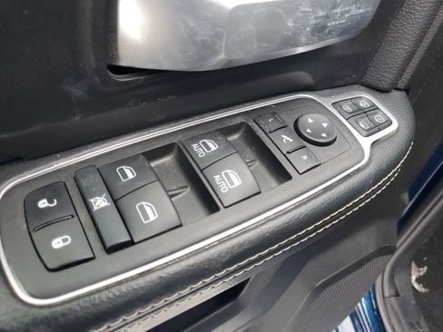 Used 2024 RAM 2500 Big Horn w/ Bed Utility Group image 9