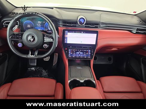 New 2025 Maserati Grecale Modena AWD/4WD image 31