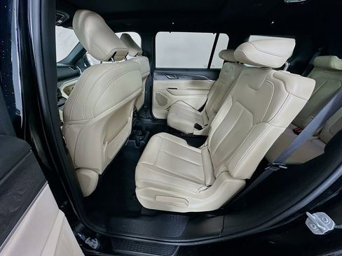 Certified 2025 Jeep Grand Cherokee L Limited w/ Luxury Tech Group II image 37