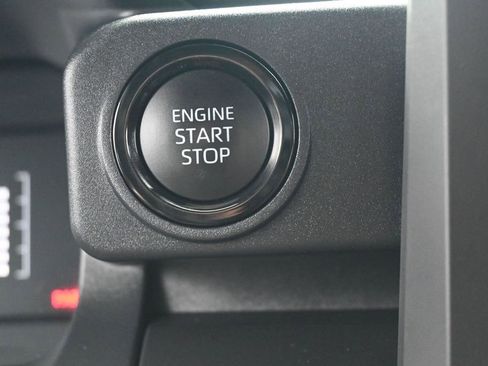 Used 2024 Toyota Tacoma SR AWD/4WD image 27