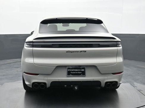 New 2026 Porsche Cayenne GTS AWD/4WD image 22