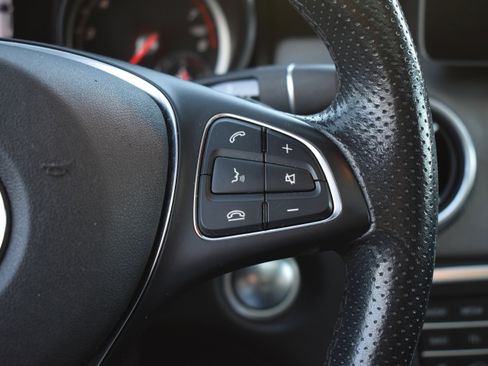 Used 2019 Mercedes-Benz GLA 250 4MATIC image 14