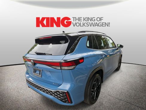 New 2025 Volkswagen Tiguan SE R-Line image 7