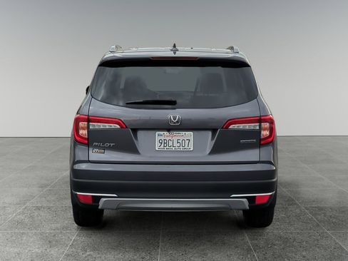 Used 2022 Honda Pilot Touring image 4