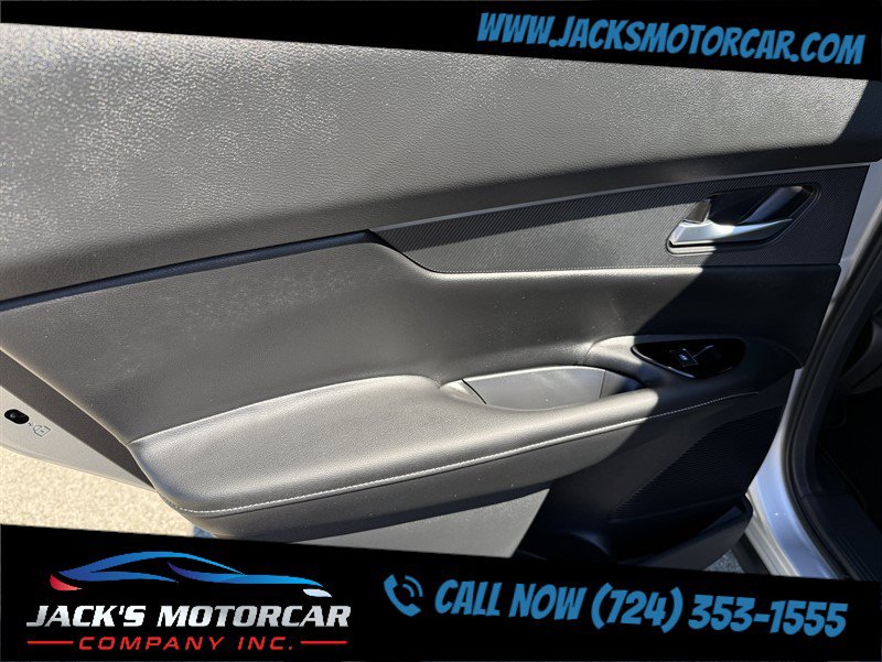 Used 2025 Nissan Murano SV AWD/4WD image 24