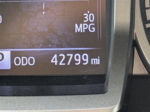 Used 2022 Toyota Tacoma SR5 image 28