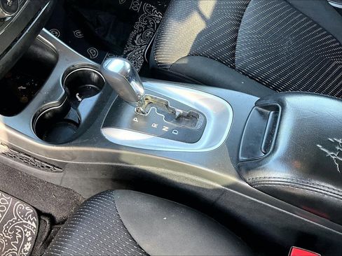 Used 2019 Dodge Journey SE w/ Connectivity Group image 16