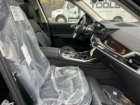 New 2026 BMW X7 xDrive40i image 26