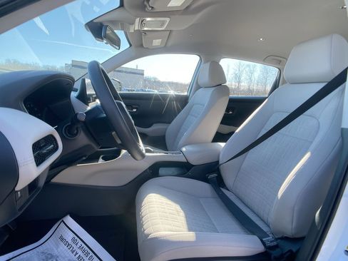 Certified 2023 Honda HR-V LX image 12