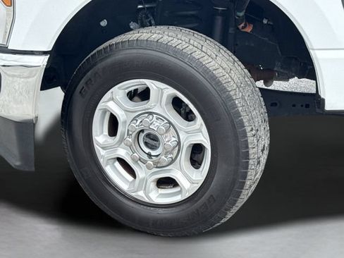 Certified 2025 Ford F250 XLT AWD/4WD image 46