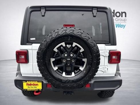 Used 2025 Jeep Wrangler Unlimited Rubicon AWD/4WD image 6