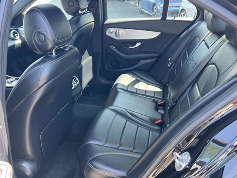 Used 2021 Mercedes-Benz C 300 Sedan image 22