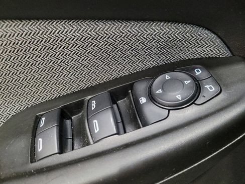 Used 2022 Chevrolet TrailBlazer LT AWD/4WD image 27