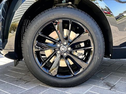 New 2026 Jaguar F-PACE R-Dynamic S image 12