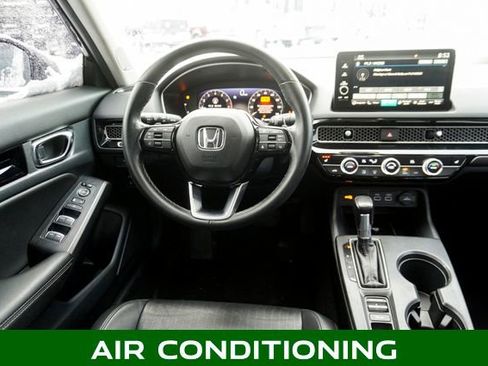 Used 2022 Honda Civic Touring image 9