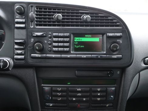 Used 2005 Saab 9-3 Arc image 33