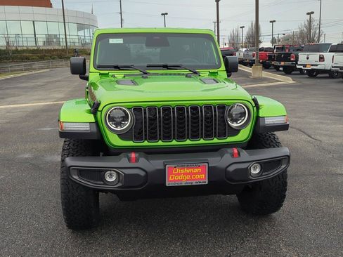 New 2026 Jeep Wrangler Unlimited Rubicon AWD/4WD image 2
