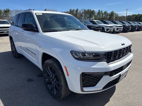 New 2026 Jeep Grand Cherokee Limited AWD/4WD image 7