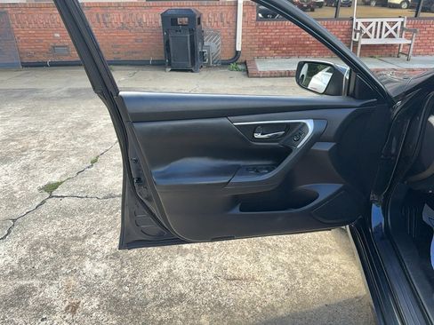 Used 2017 Nissan Altima 2.5 S w/ Power Driver Seat Package image 12