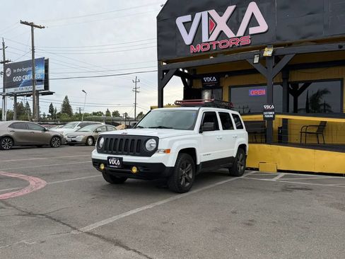 Used 2017 Jeep Patriot 75th Anniversary w/ Power Value Group FWD image 1
