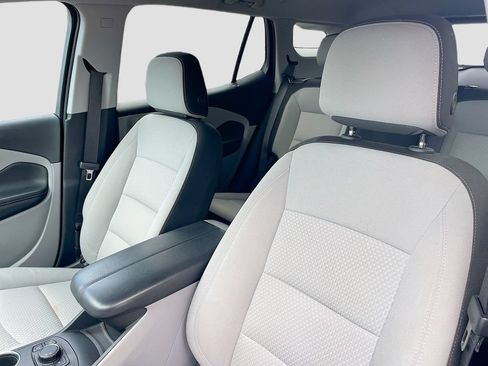 Used 2022 GMC Terrain SLE w/ Driver Convenience Package FWD image 12