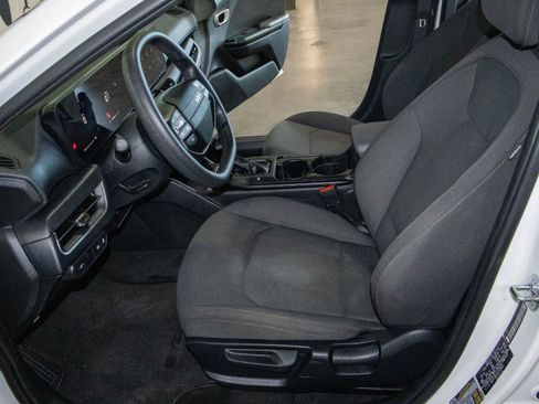 Used 2025 Kia K4 FWD image 7