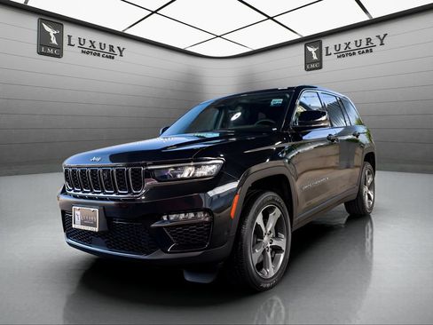Used 2023 Jeep Grand Cherokee 4WD 4xe image 4