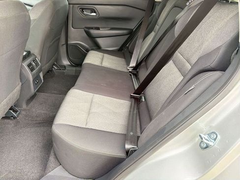 Used 2025 Nissan Rogue SV FWD image 23