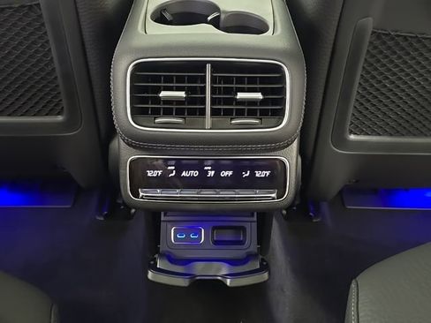 New 2026 Mercedes-Benz GLS 450 4MATIC image 28