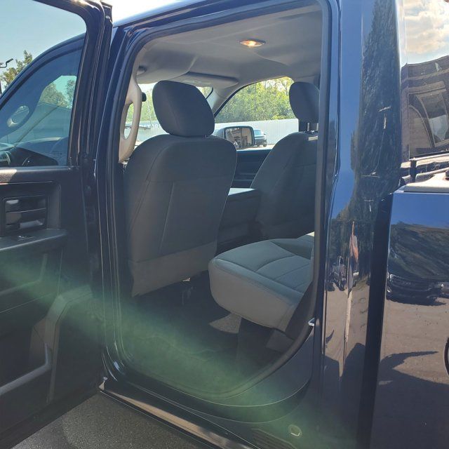 Used 2014 RAM 1500 Express AWD/4WD image 36