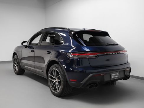 Used 2023 Porsche Macan AWD/4WD image 3
