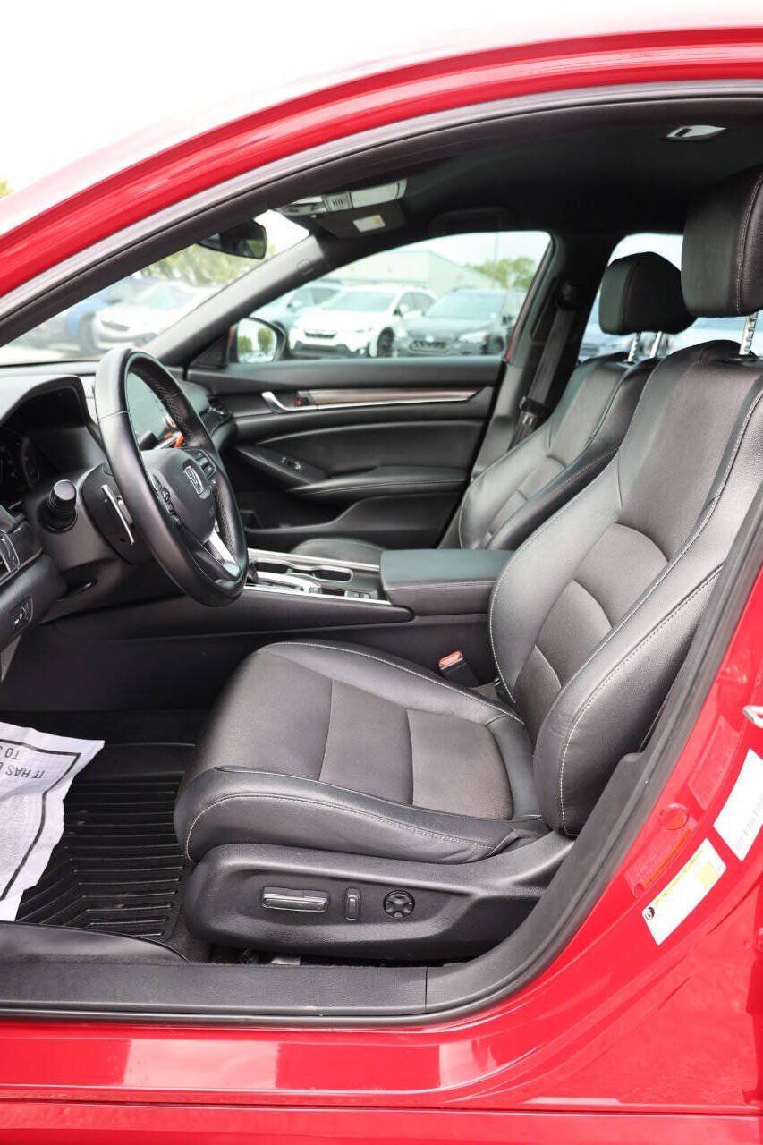 Used 2019 Honda Accord Sport image 13