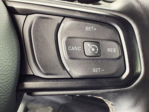 Used 2020 Jeep Wrangler Unlimited Sport image 19