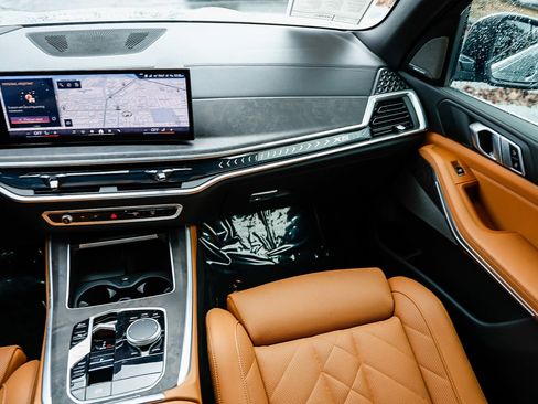 Used 2025 BMW X5 sDrive40i image 15