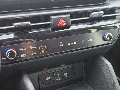 New 2026 Kia Sportage EX image 14