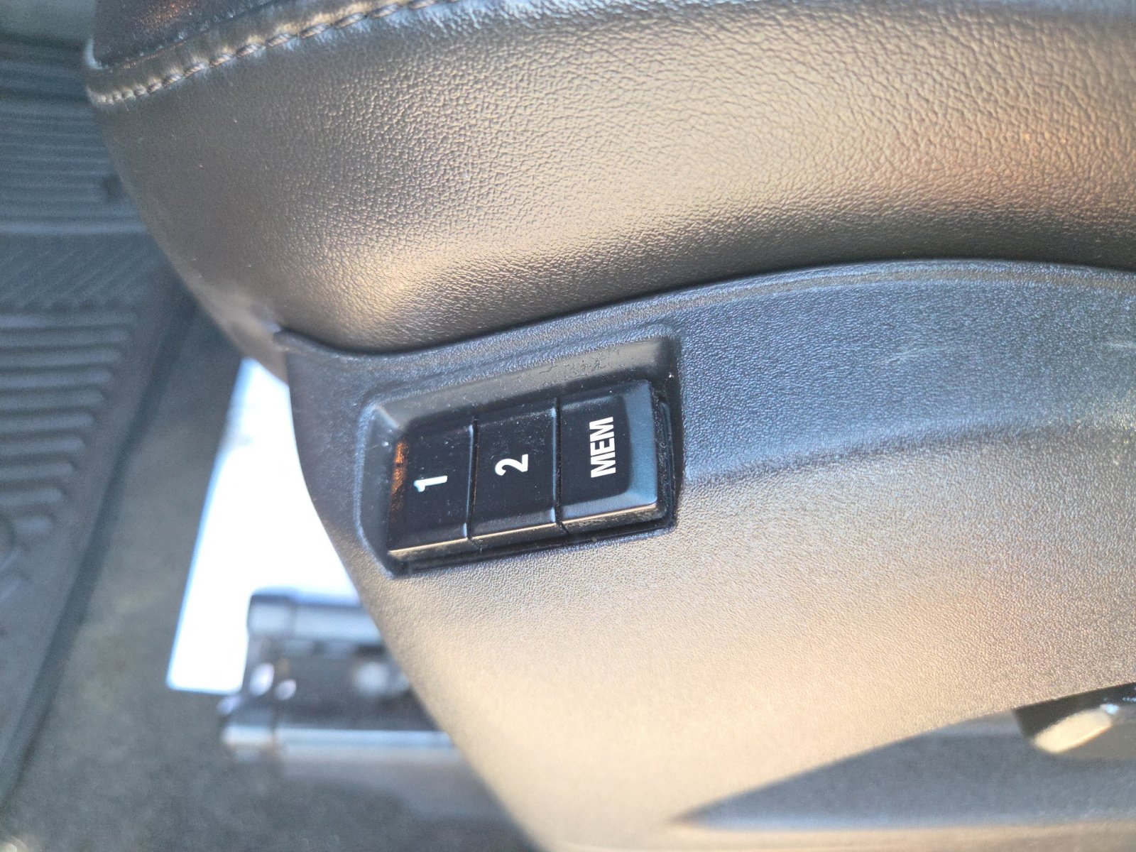 Used 2017 GMC Terrain SLT w/ Memory Package FWD image 22