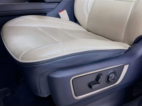 Used 2019 RAM 1500 Limited w/ Advanced Safety Group image 23